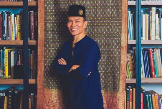 GLAM Profil, John Ang 04