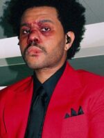 Apa Alasan The Weeknd Hadir Di AMAs dengan Kepala Berbalut?