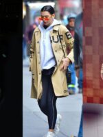 trench coat, ikon burberry buat selamanya