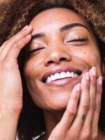 Hyaluronic Acid Wajib Dalam Rutin Penjagaan Kulit