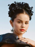 Selena Gomez Bersara Dari Menyanyi