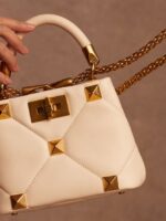 Valentino Garavani Roman Stud