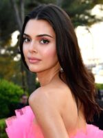 Kendall Jenner Disaman Rumah Fesyen Itali, Liu Jo Sebanyak RM7.6 Juta