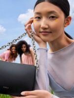 Beg Tangan Furla , Membawa Sprit Baru