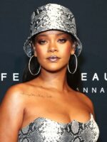 Met Gala & Vogue Beri Penghormatan Unik Kepada Rihanna