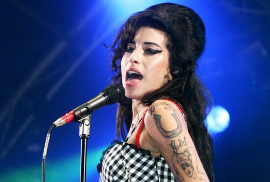 Gaun Persembahan Terakhir Amy Winehouse Dijual Pada Harga RM1 Juta