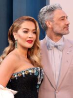 Rita Ora & Taika Waititi Mengikat Tali Pertunangan