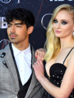 Joe Jonas Luah Rasa Cinta Buat Sophie Turner Selepas Kelahiran Puteri Kedua