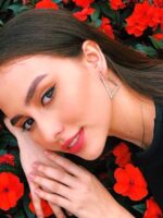Anna Jobling Pintas Ariana Grande Dalam Senarai 100 Wanita Tercantik 2023