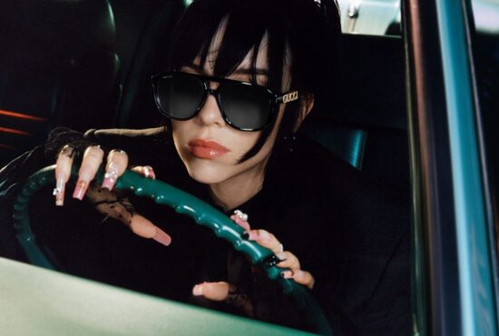 Billie Eilish membintangi kempen Gucci Eyewear