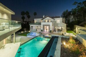 Rumah Selebriti Hollywood Yang Unik