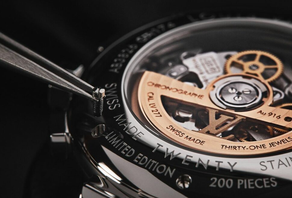 Tambour Twenty Penaklukan Arloji Terhebat LV 02
