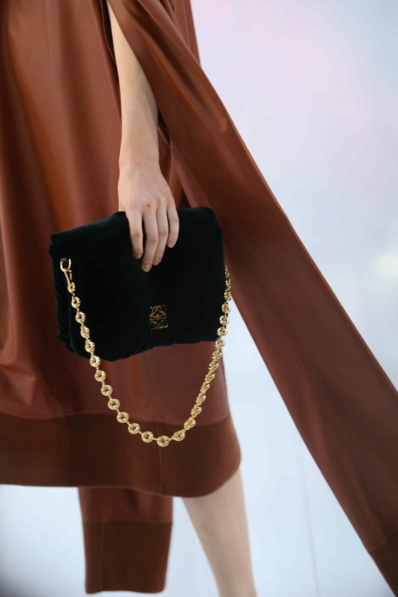 tas tangan baru