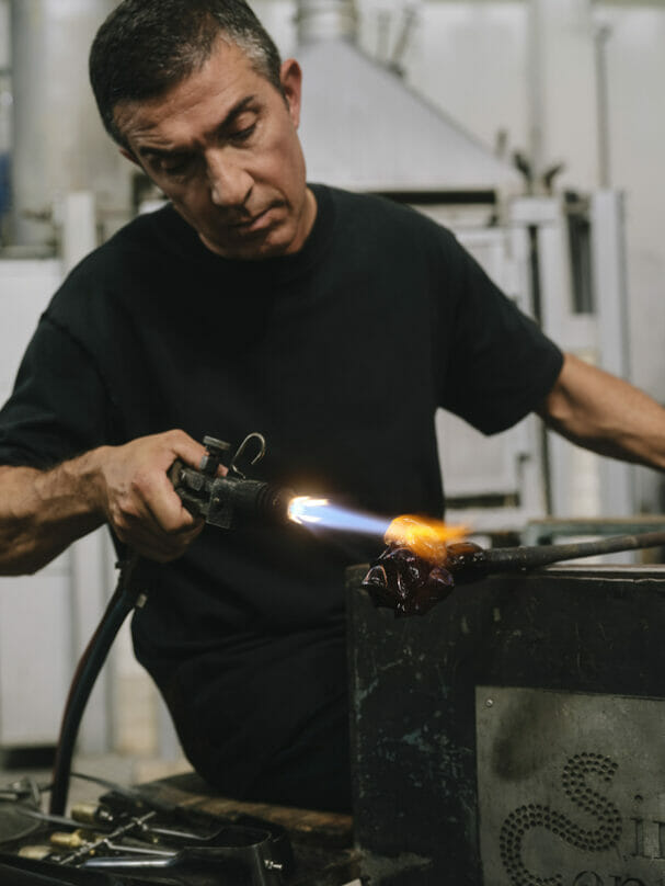 Edisi terhad Louis Vuitton Les Extraits Murano Art adalah interpretasi Frank Gehry