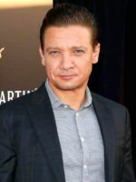 Bintang Avengers, Jeremy Renner Kritikal Akibat Kemalangan
