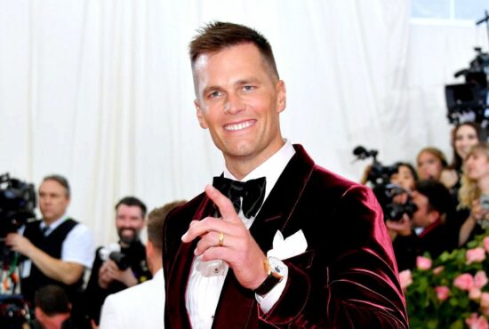Tiga Bulan Bercerai, Tom Brady Umum Bersara Buat Selamanya
