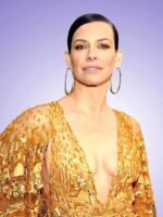 8 Selebriti Asal Kanada Yang Meraih Kemasyhuran Di Hollywood