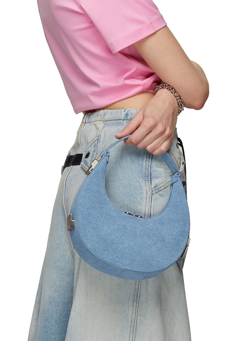 Tas Tangan Musim Panas Setiap IT Girl Perlu