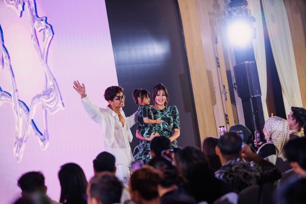 Pasangan Selebriti di KLFW 2023, Ini Gaya Paling Menarik