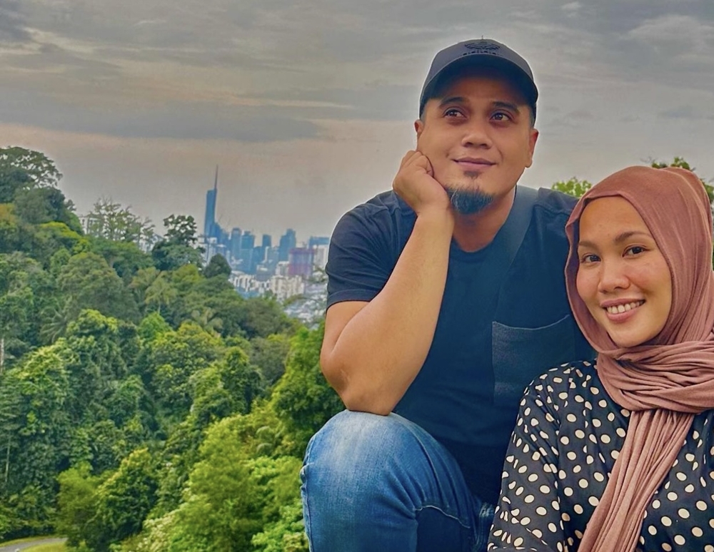 Perjuangan kanser payudara bagi wanita bukan satu perkara yang mudah. GLAM kongsikan 5 selebriti berkongsi pengalaman menghidap kanser payudara. 