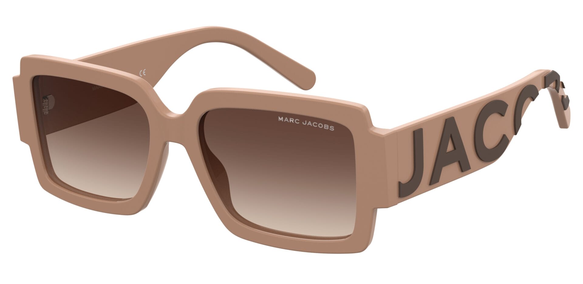 Standout Season, Lima Produk Fesyen yang Hangat November Ini