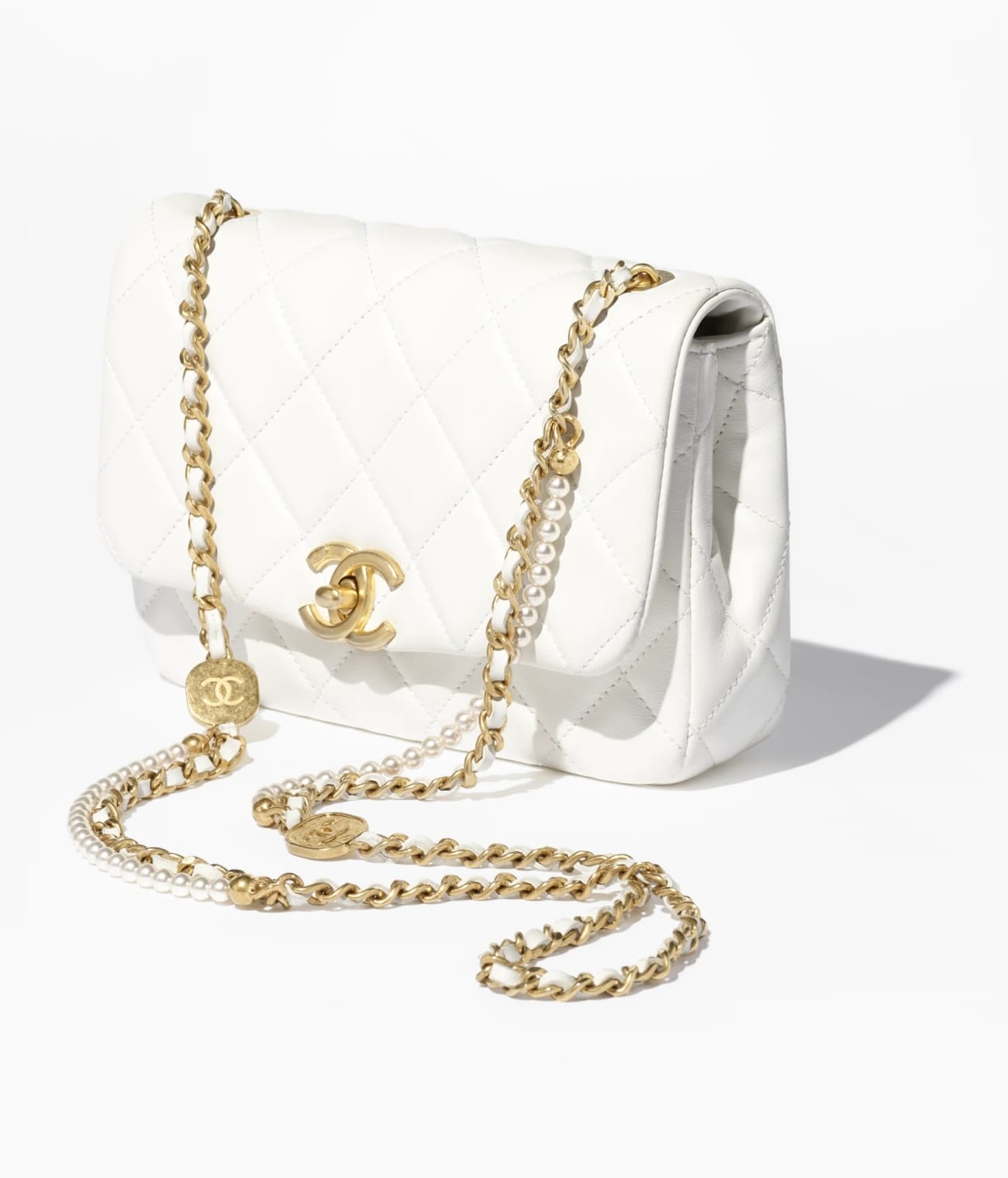 hadiah untuk hari ibu: Chanel classic flap bag