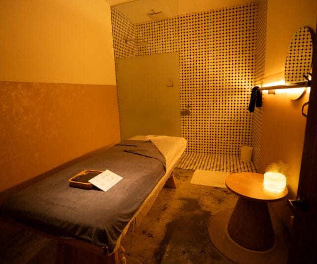 mandi onsen di Urban Retreat onsen spa