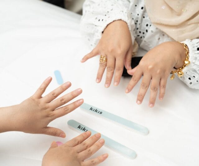sesi manicure bersama GBC Love Wellness