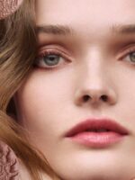 CHANEL Dan Les 4 Ombres Boutons Koleksi Paling Mewah