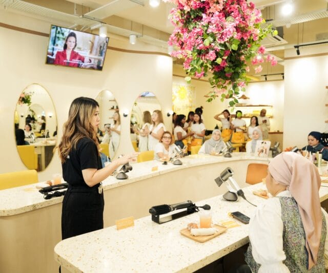 sesi dandan rambut GBC Love Wellness di COCOdry