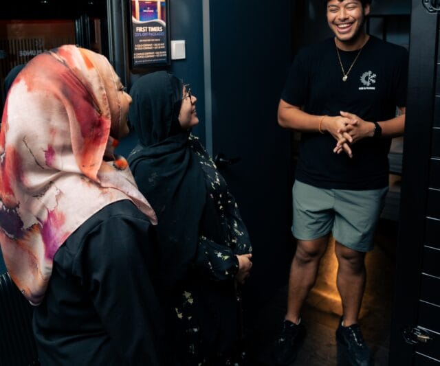 sesi sauna therapy dan ice bath GBC Love Wellness 2025 di Rise & Plunge