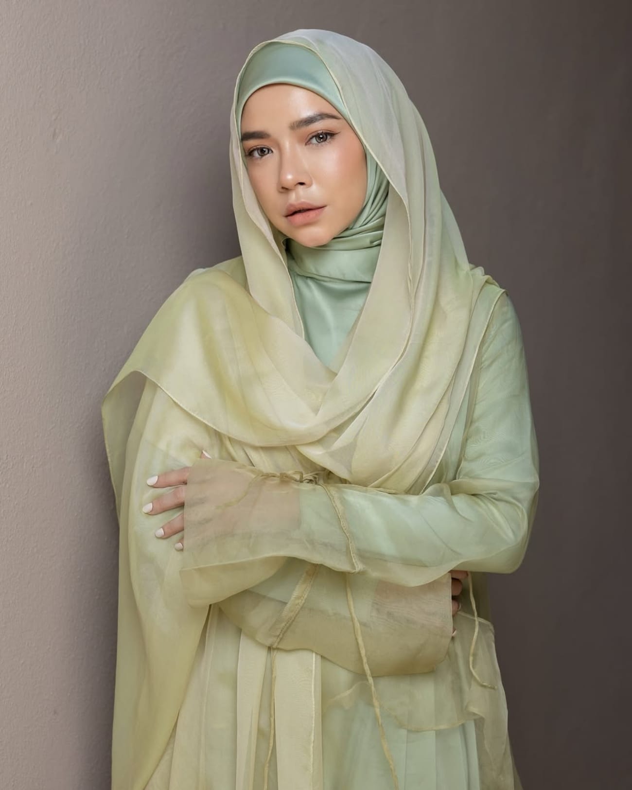 Nora Danish berhijab jadi inspirasi