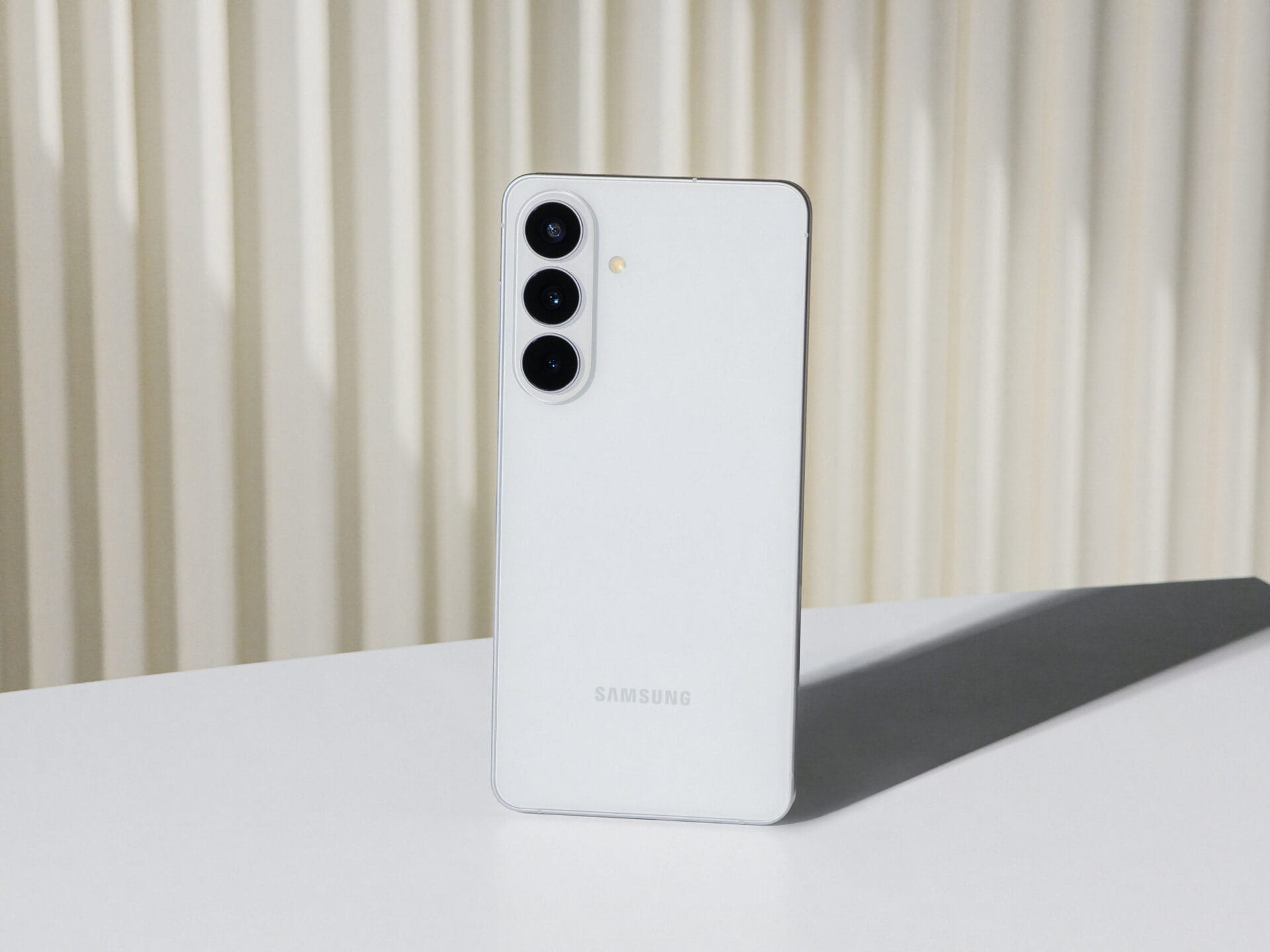 Pandangan Pertama Samsung S26+: Gabungan Gaya dan Inovasi