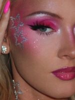 Zara Larsson Hidupkan Semula Maximalism Makeup