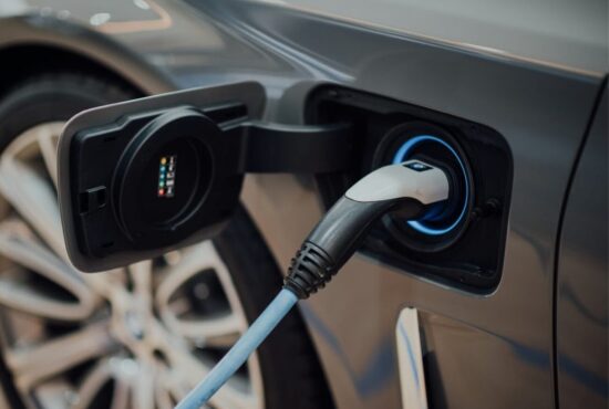 Ini 7 Fakta Menarik Tentang Kereta EV Yang Anda Perlu Tahu