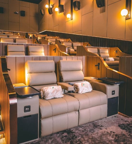 Nikmati Movie Night Anda Dalam Suasana Eksklusif Di Aurum Theatre 